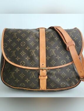 Authentic LOUIS VUITTON LV Saumur 35 Monogram Crossbody Messenger Vintage Bag